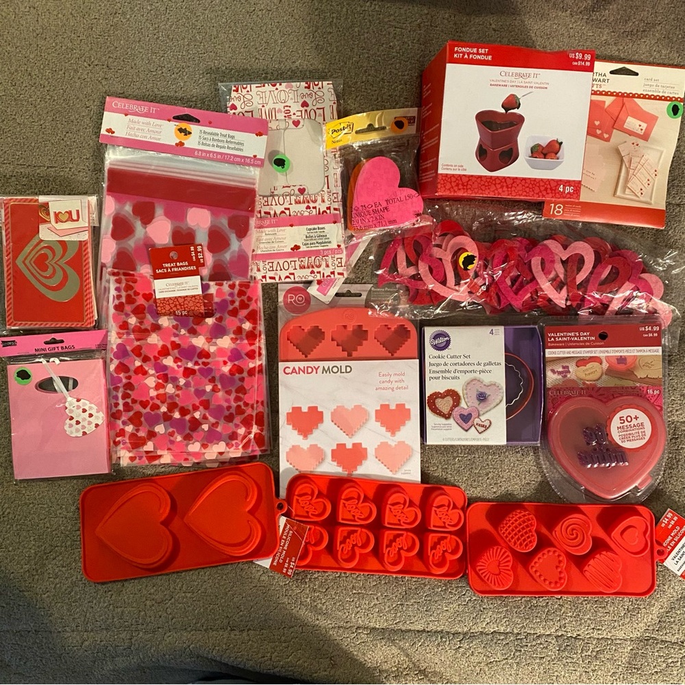 Valentines and heart themed items